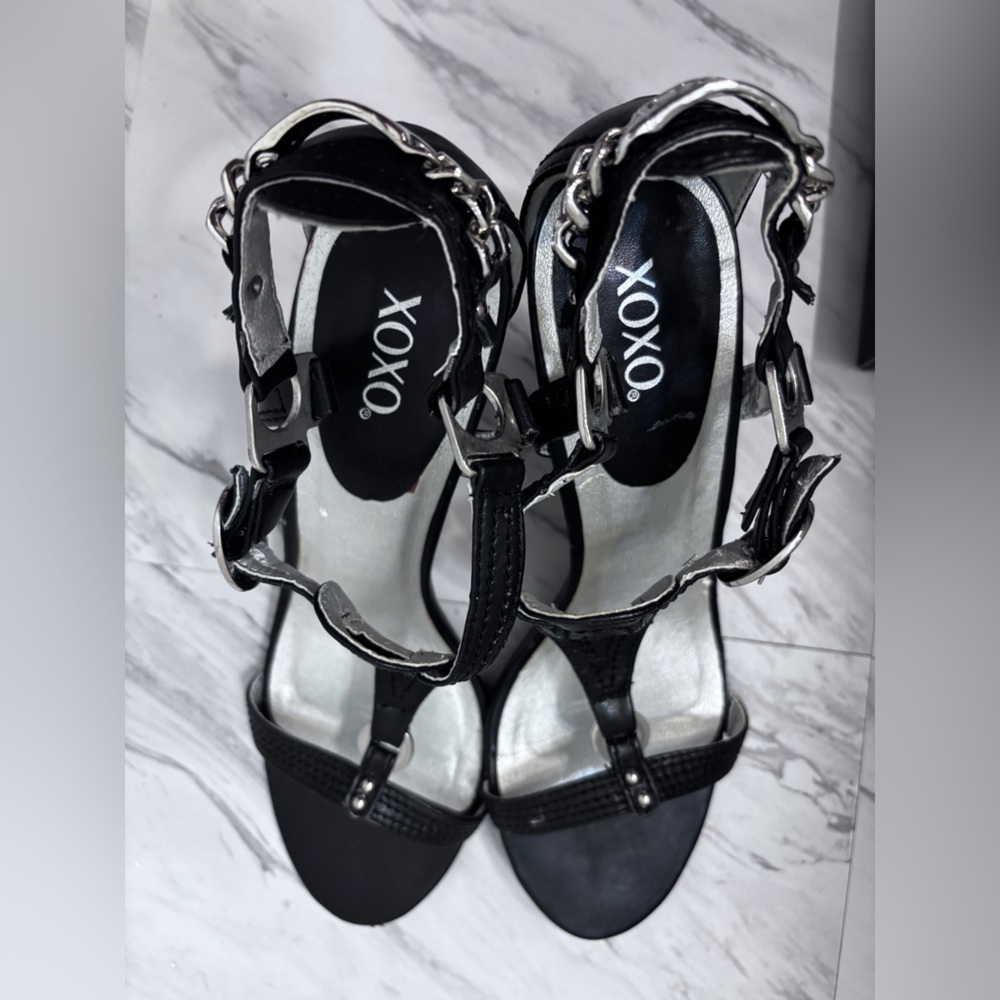 XOXO Black Linked Strappy heels with box Size:
9M - Picture 5 of 8